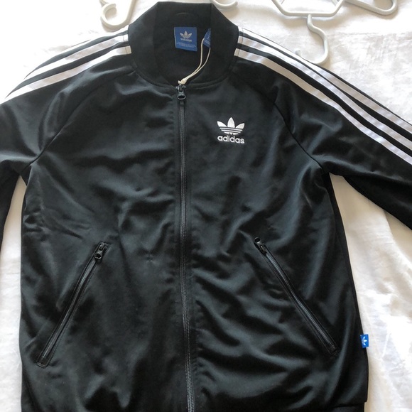 Adidas jacket size XS - Picture 4 of 4